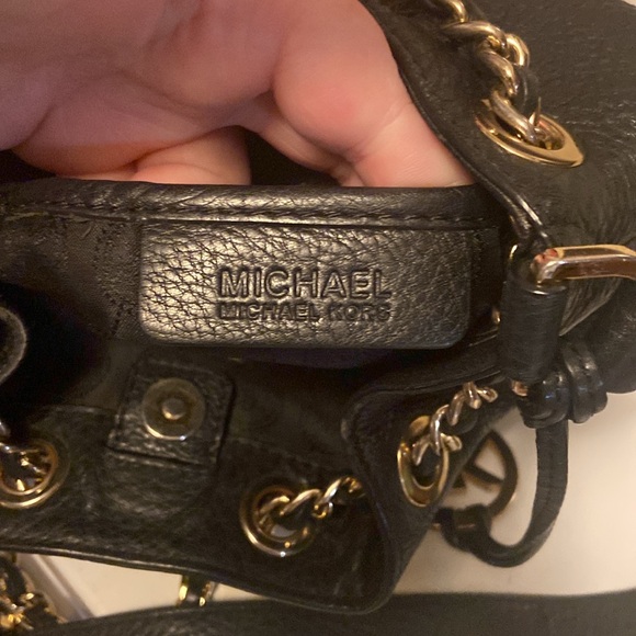 Michael Kors black and gold bag - Picture 9 of 9